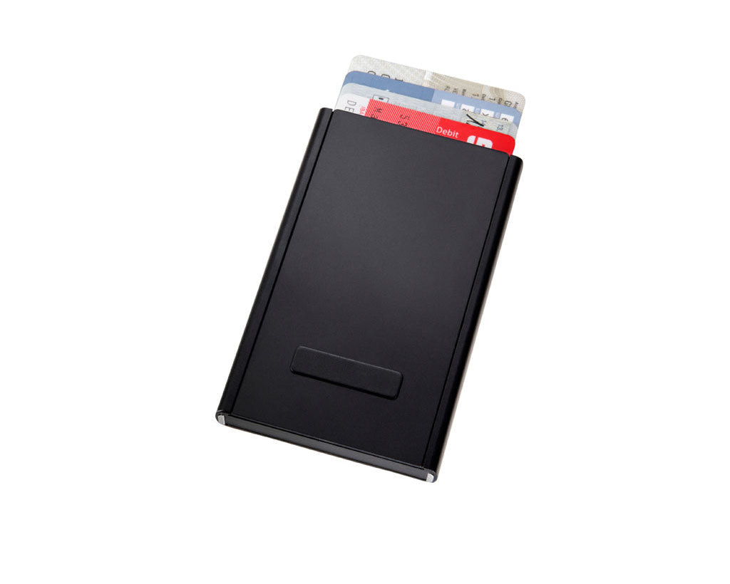 TROIKA Card Case Sherlock Black – CCM45/BK, with MagSafe and data safe, shows credit cards
