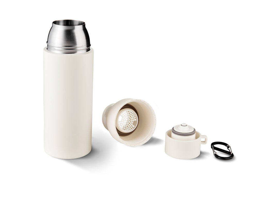 TROIKA Vacuum Flask Infuse+ White – VAC26/WH with integrated sieve and lid