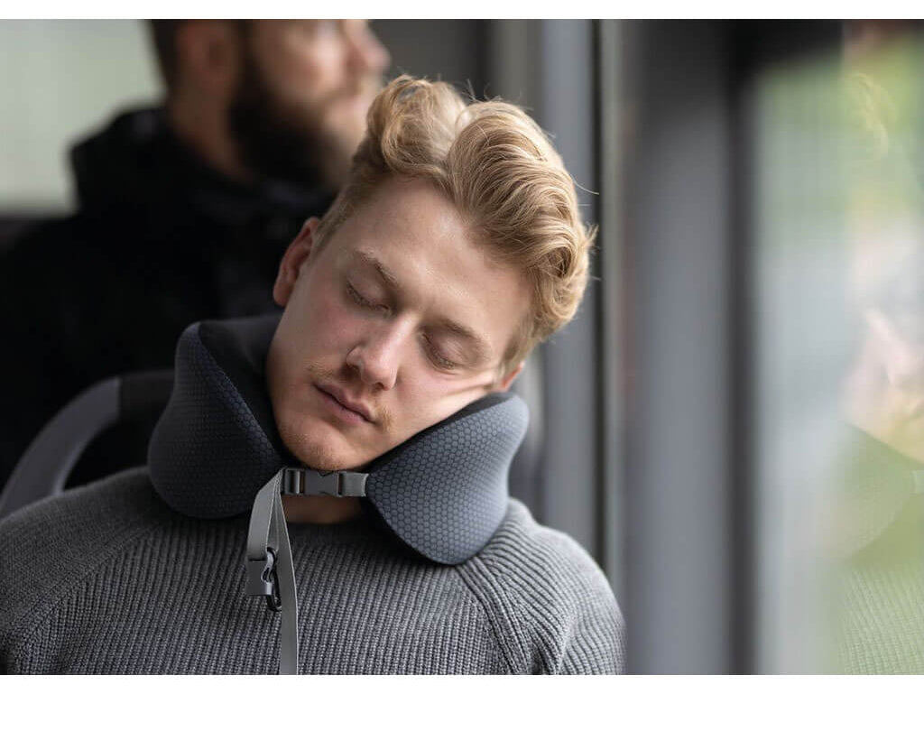 TROIKA Neck Pillow "BUSINESS TRAVEL PILLOW" lifestyle