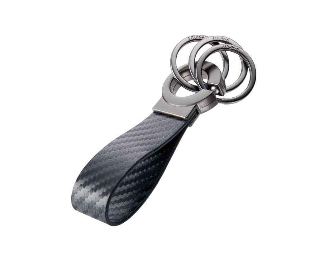TROIKA KEYCLICK keyring with smart click fastener, carbon-look faux leather loop and 3 separate keyrings. Stylish gunmetal finish for everyday organization.