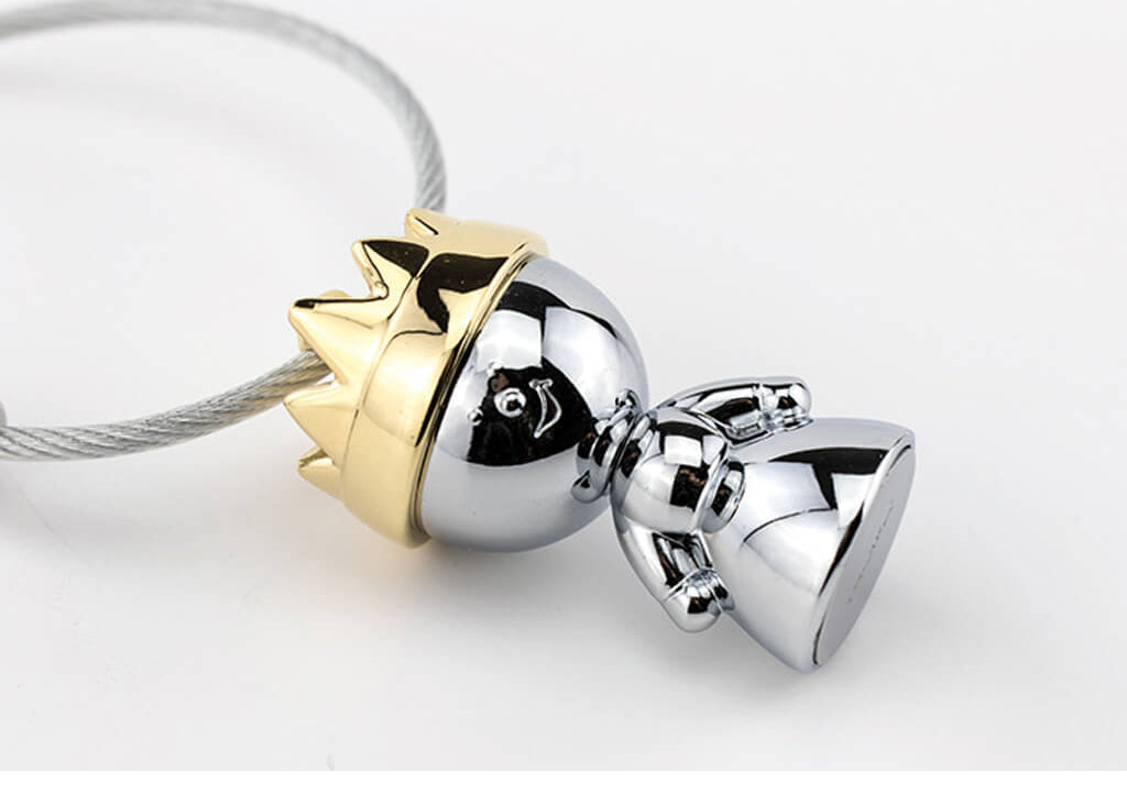 TROIKA Keychain "LITTLE QUEEN"