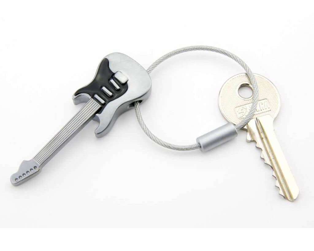 TROIKA Keychain "STRAT AM RING"