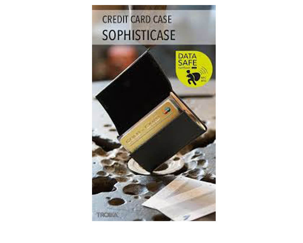 troika-credit-card-case-sophisticase