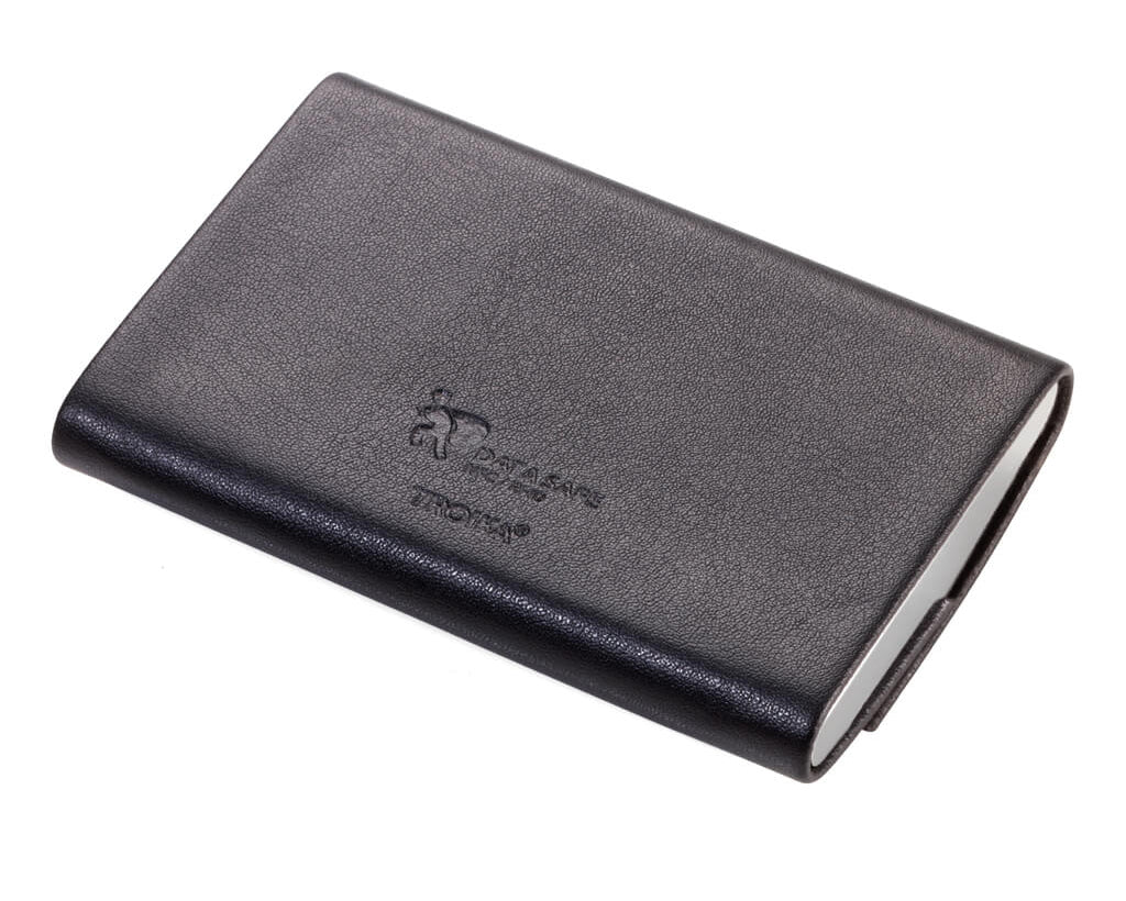 troika-credit-card-case-sophisticase
