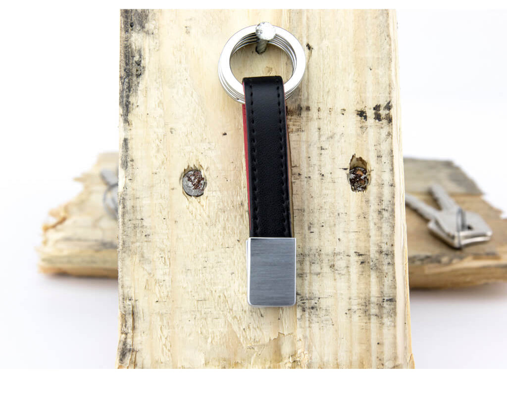 TROIKA KEYCHAIN "TWISTER" RED PEPPER