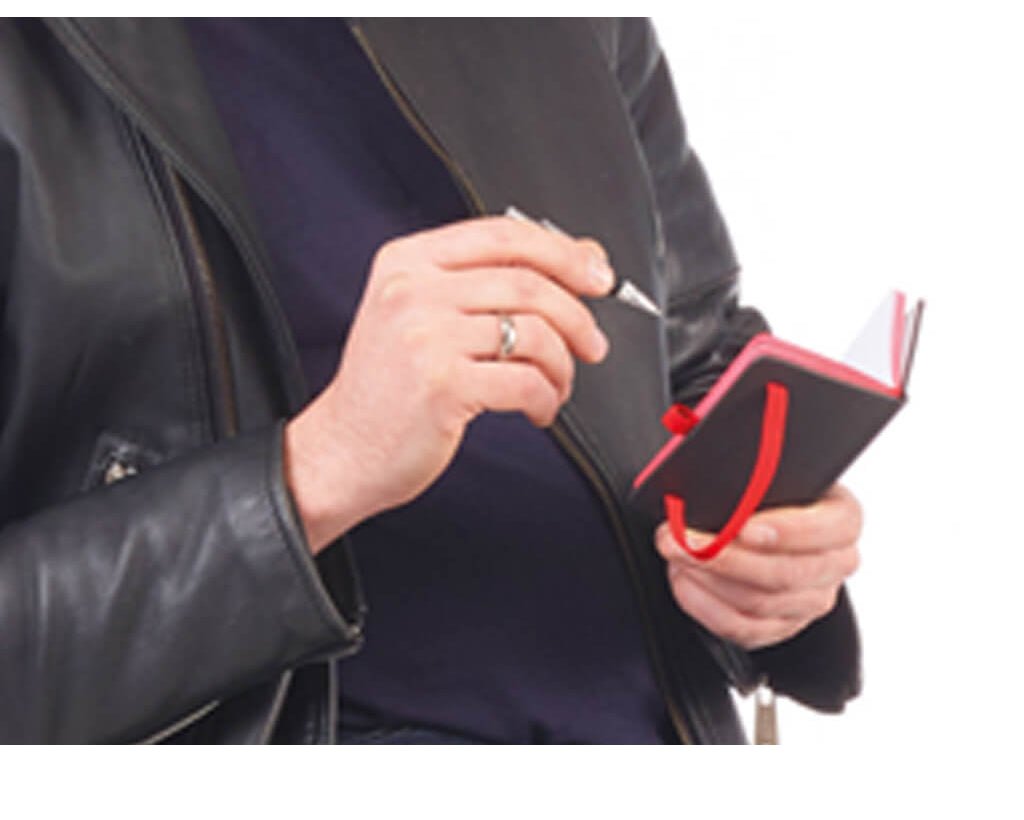 TROIKA Notepad DIN A7 incl. ballpoint pen LILIPUT - black-red