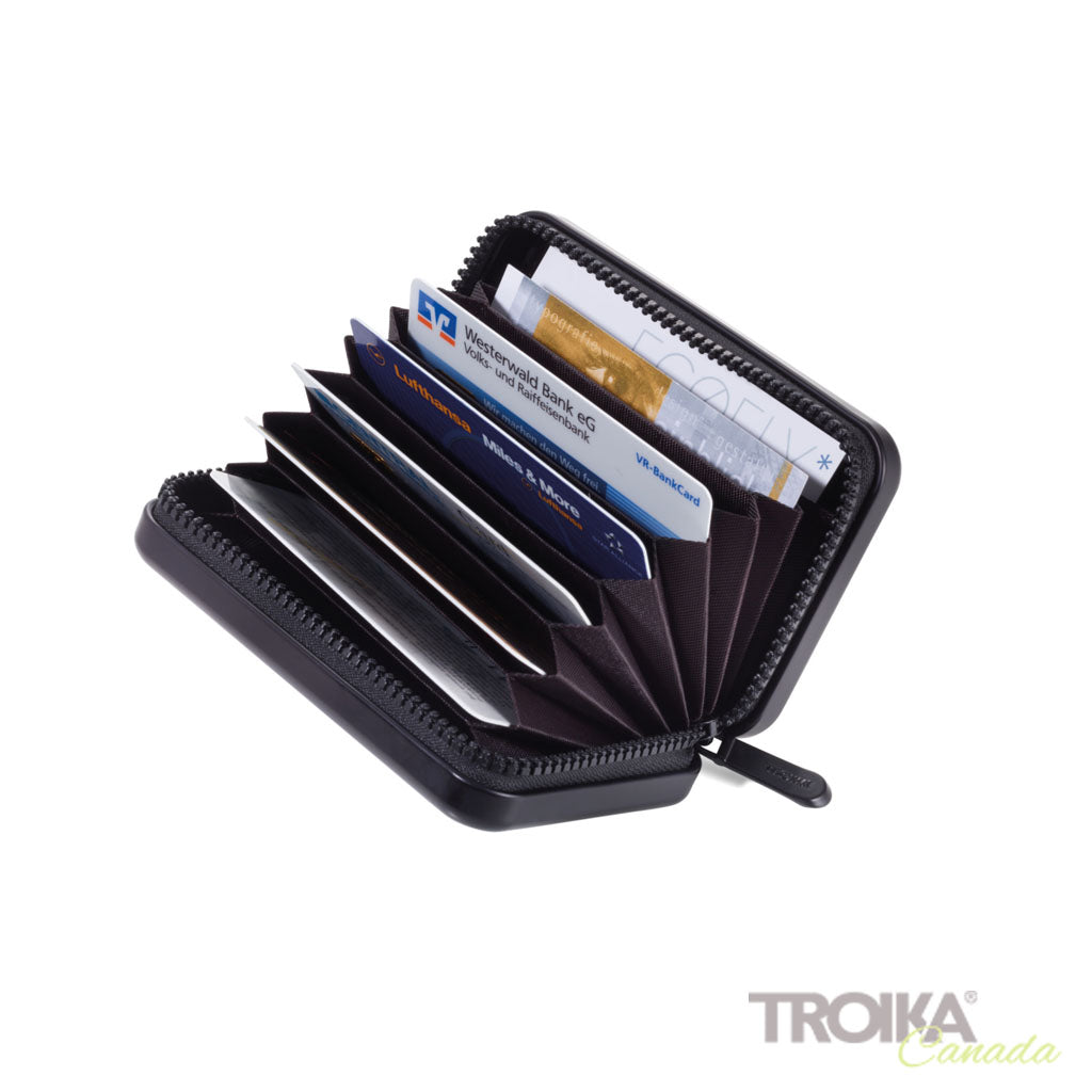 TROIKA Card Case Kartenkoffer Black – CCC04/BK, open, showing credit cards