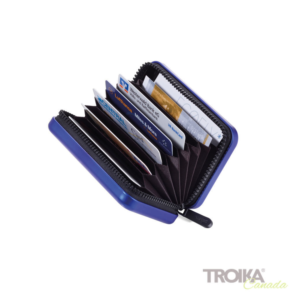 TROIKA Card Case Kartenkoffer Blue – CCC04/BL with open zipper and cards inside