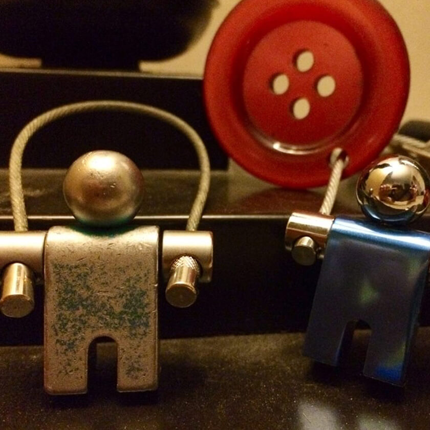 TROIKA Canada Jumper Keychain