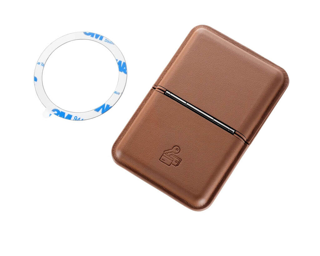 TROIKA MAGNETIC SAFE MagSafe card holder in brown with space for 4 cards, cash or keys. Features a built-in phone stand and adhesive metal ring.