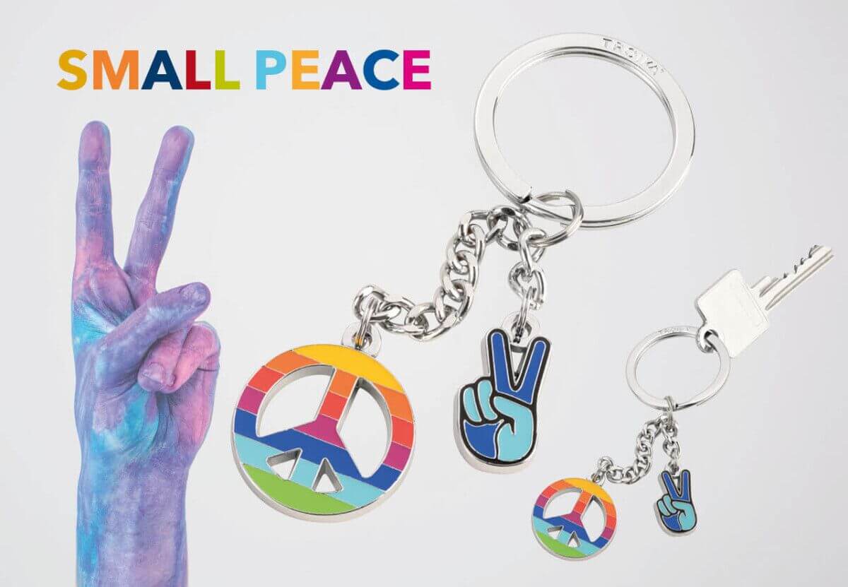 TROIKA Keychain "SMALL PEACE"