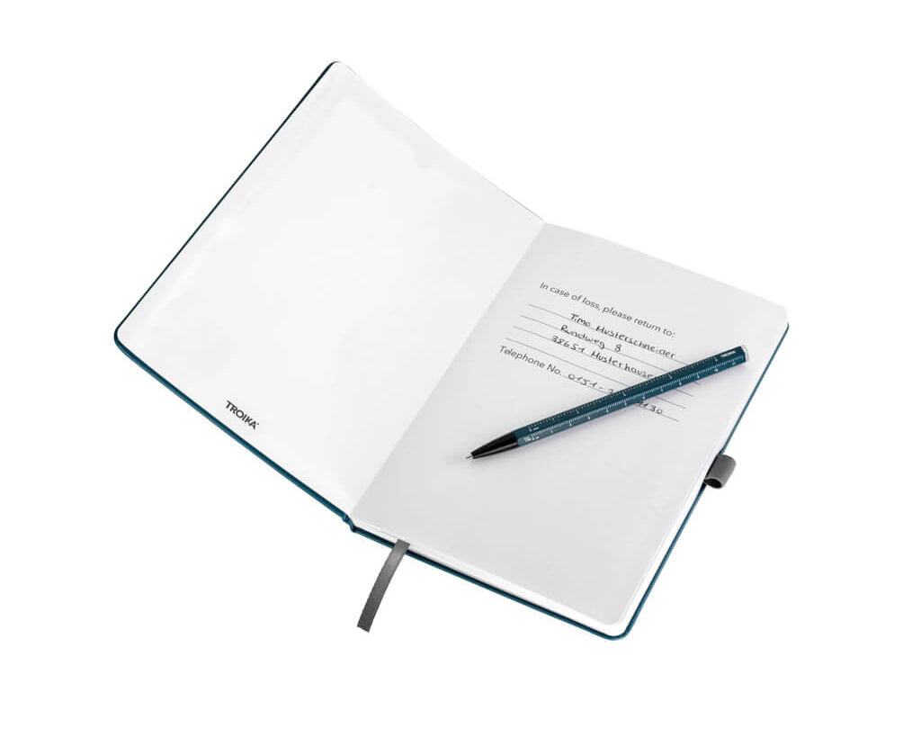 TROIKA SLIM PAD A5 notebook set with CONSTRUCTION BASIC ballpoint pen, dot-grid pages, 20 cm ruler and FSC-certified paper in matte petrol blue.