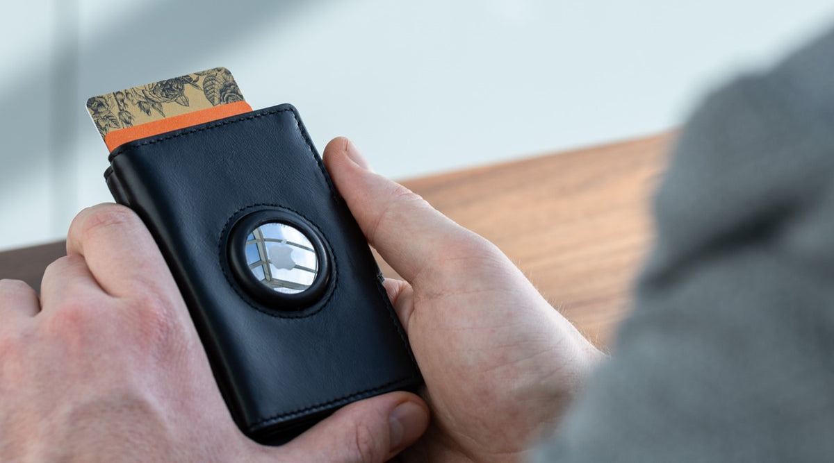 Troika Smart Wallet with Airtag