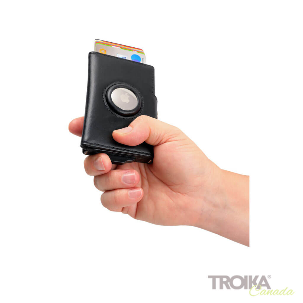 TROIKA Card Case "MENS SMART WALLET" in hand